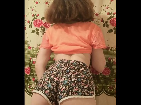 ❤️ Seksega juna bebo demetas sian pantalonon ĉe fotilo Bonega porno ĉe ni ❌️❤
