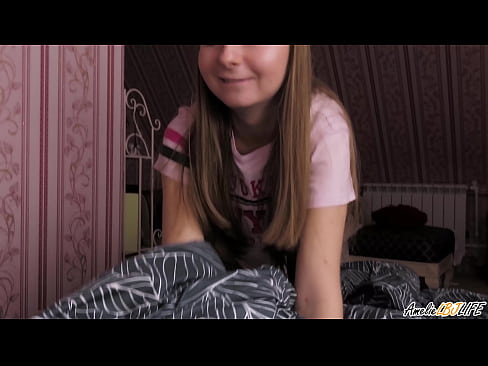 ❤️ Blondie Suĉas sian BFF-on Profunde kaj Akiras Cum En Ŝia Buŝo Bonega porno ĉe ni ❌️❤